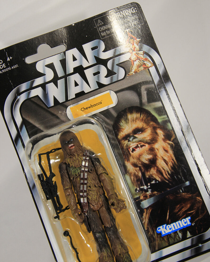 Star Wars Chewbacca Vintage Collection VC141 Damaged Card Canada L015005