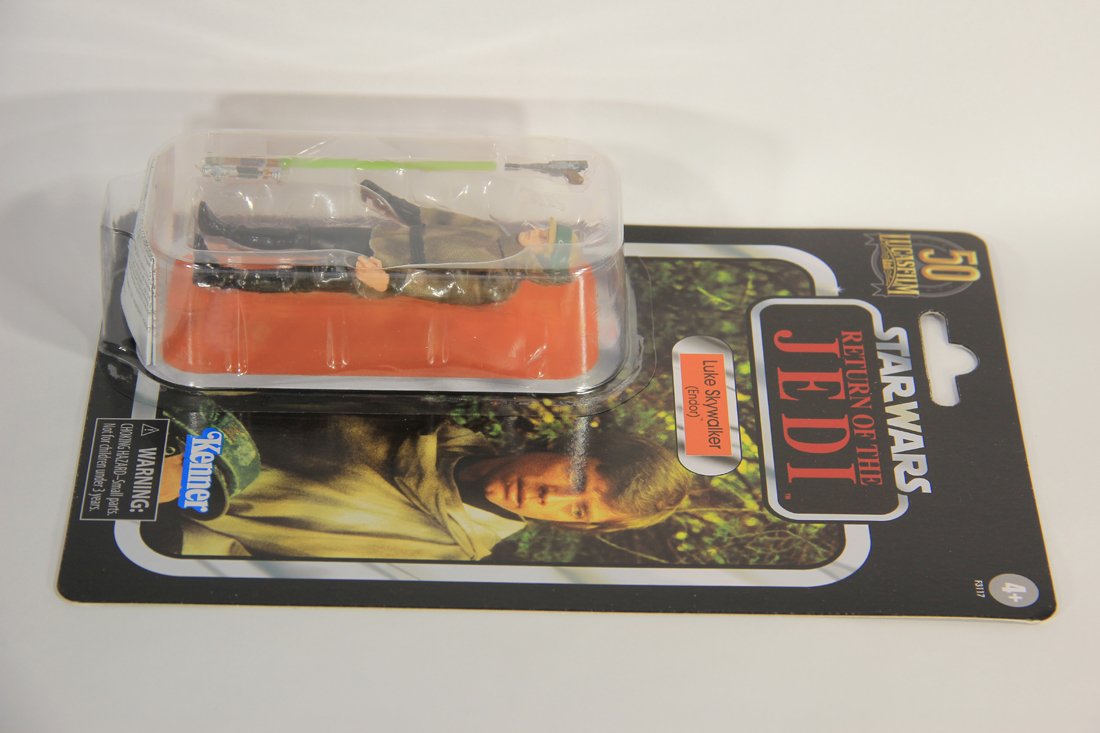 Star Wars Luke Skywalker Endor Vintage Collection VC198 Exclusive 50th Anniversary MOC L015566