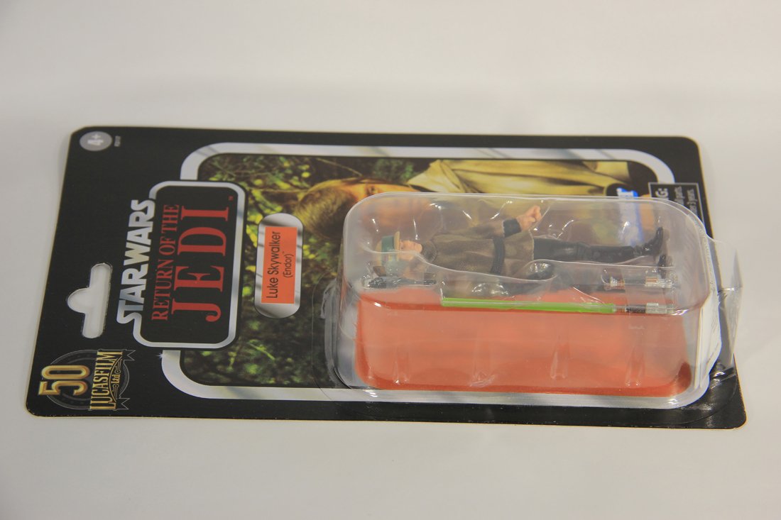 Star Wars Luke Skywalker Endor Vintage Collection VC198 Exclusive 50th Anniversary MOC L015566