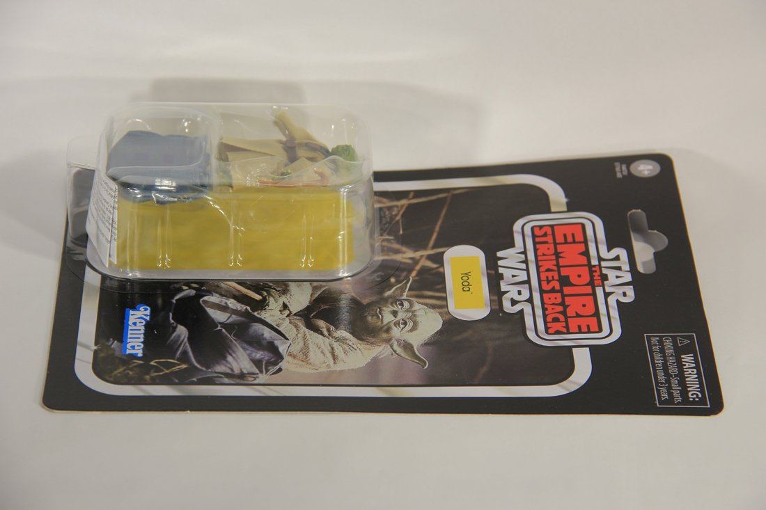 Star Wars Yoda The Vintage Collection VC218 Empire Strikes Back Action Figure MOC L015658