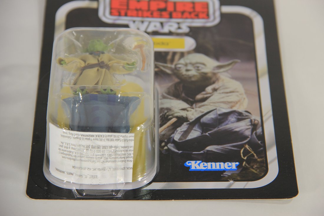 Star Wars Yoda The Vintage Collection VC218 Empire Strikes Back Action Figure MOC L015662