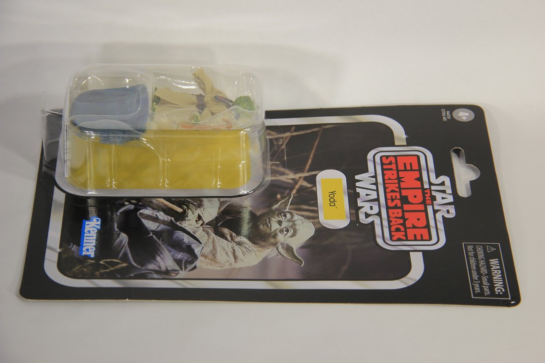 Star Wars Yoda The Vintage Collection VC218 Empire Strikes Back Action Figure MOC L015662