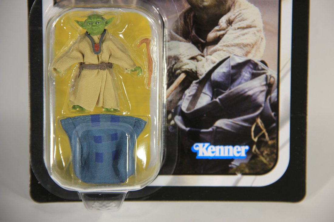 Star Wars Yoda The Vintage Collection VC218 Empire Strikes Back Action Figure MOC L015662