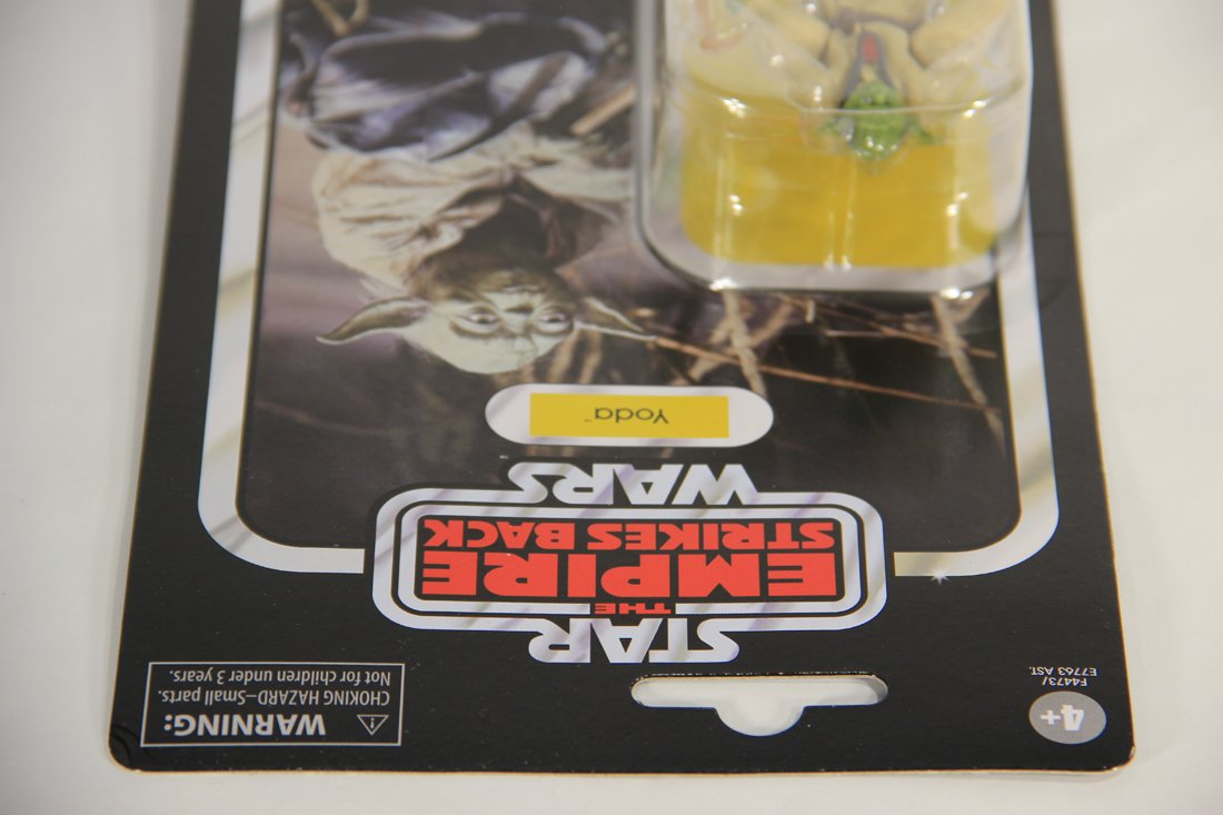 Star Wars Yoda The Vintage Collection VC218 Empire Strikes Back Action Figure MOC L015662