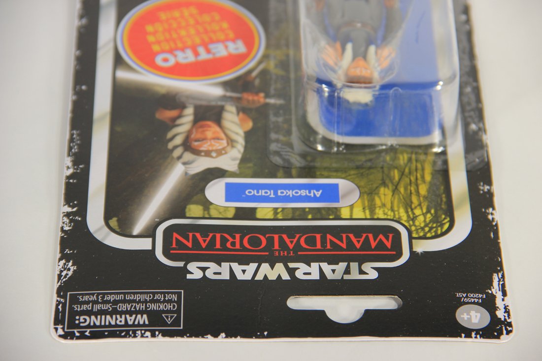 Star Wars Ahsoka Tano The Retro Collection The Mandalorian Action Figure MOC L015667