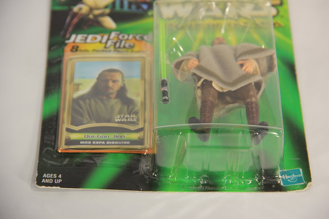Star Wars Qui-Gon Jinn 2000 Power Of The Jedi Action Figure ENG Card Collection 1 MOC L015716
