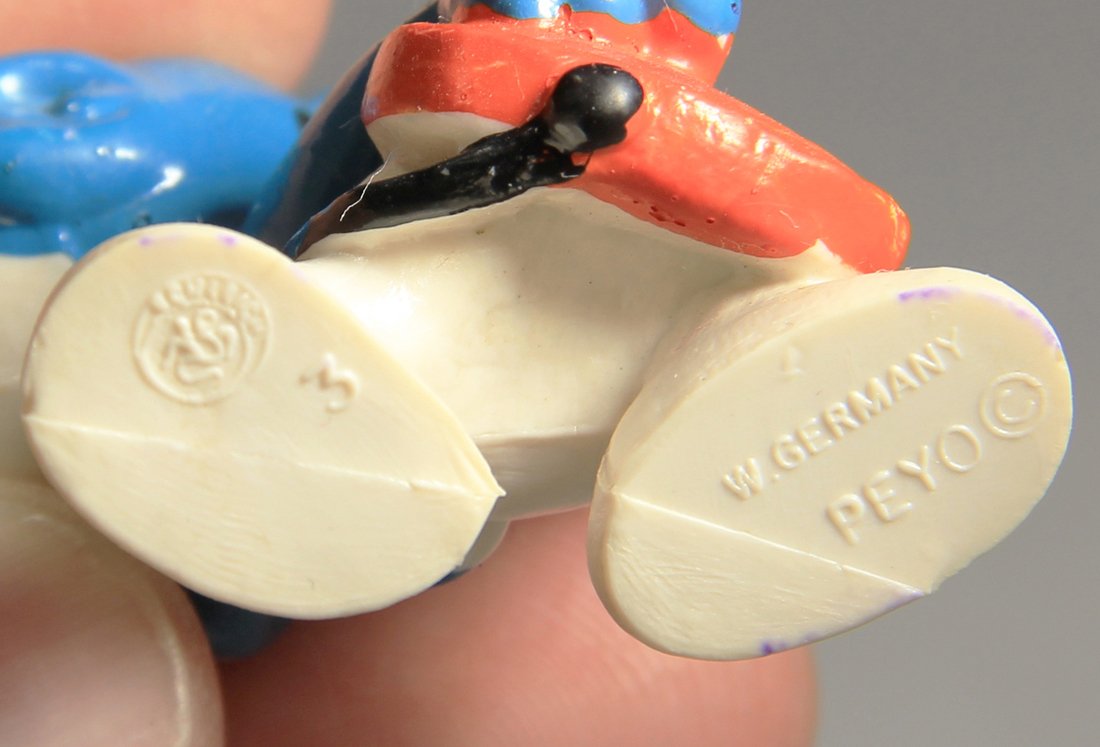 Smurfs 20023B Rock 'N Roll Smurf 1977 Vintage Figure PVC Toy Peyo Schtroumpfs L015764