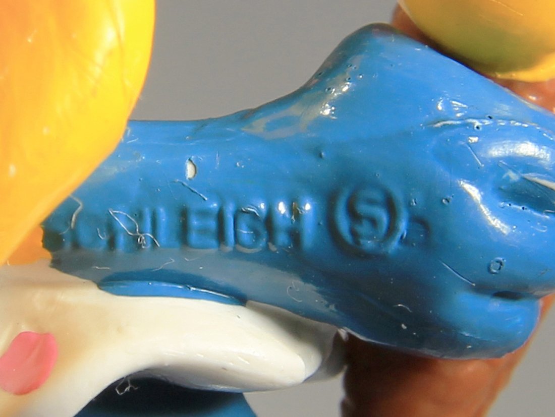 Smurfs 20190 Ice Cream Smurfette 1984 Vintage Figure PVC Toy Figurine Peyo Schtroumpfs L015769