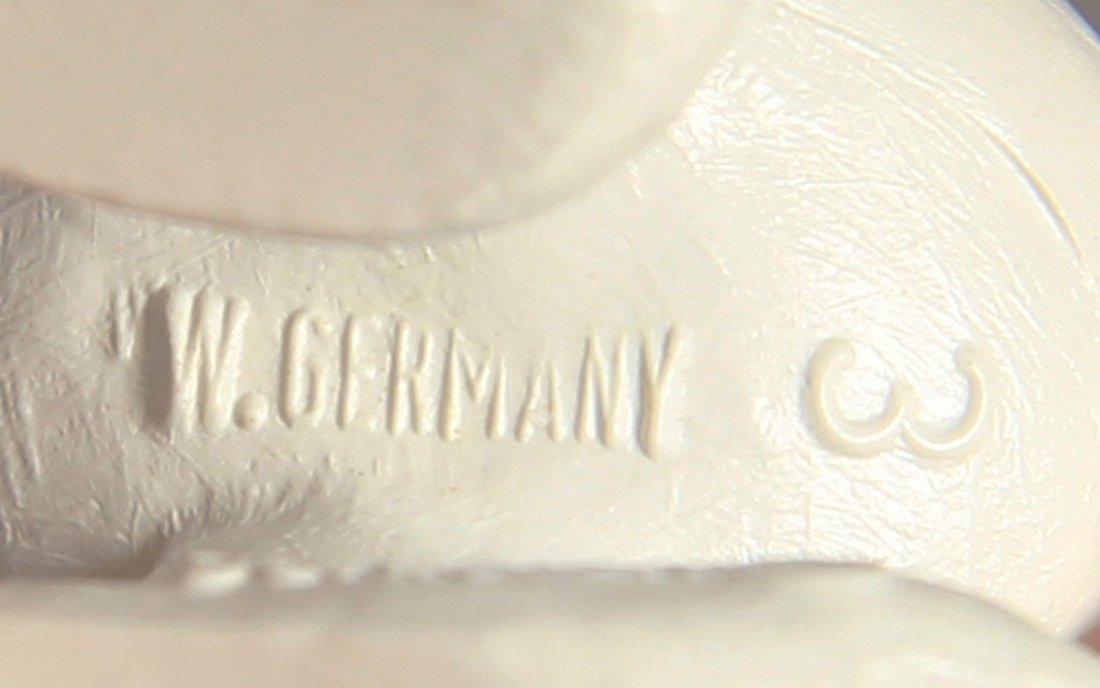 Smurfs 20067 Congratulations Smurf 1979 Vintage Figure PVC Toy Peyo Schtroumpfs Figurine L015798