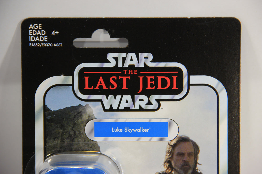 Star Wars Luke Skywalker Vintage Collection VC131 The Last Jedi Damaged Card L015870