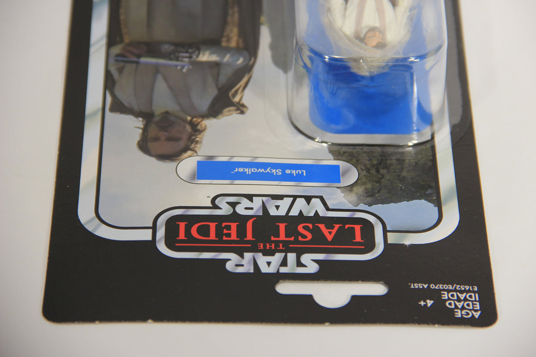 Star Wars Luke Skywalker Vintage Collection VC131 The Last Jedi Damaged Card L015870
