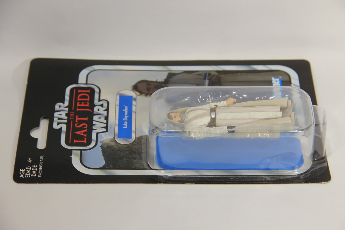 Star Wars Luke Skywalker Vintage Collection VC131 The Last Jedi Damaged Card L015870