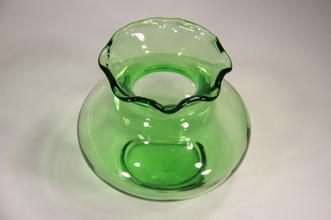 Anchor Hocking Vintage Emerald Green Glass Ruffled Rim Small Vase L002422