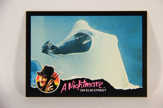 A Nightmare On Elm Street 1991 Trading Card #19 Through The Bed Sheets L004182