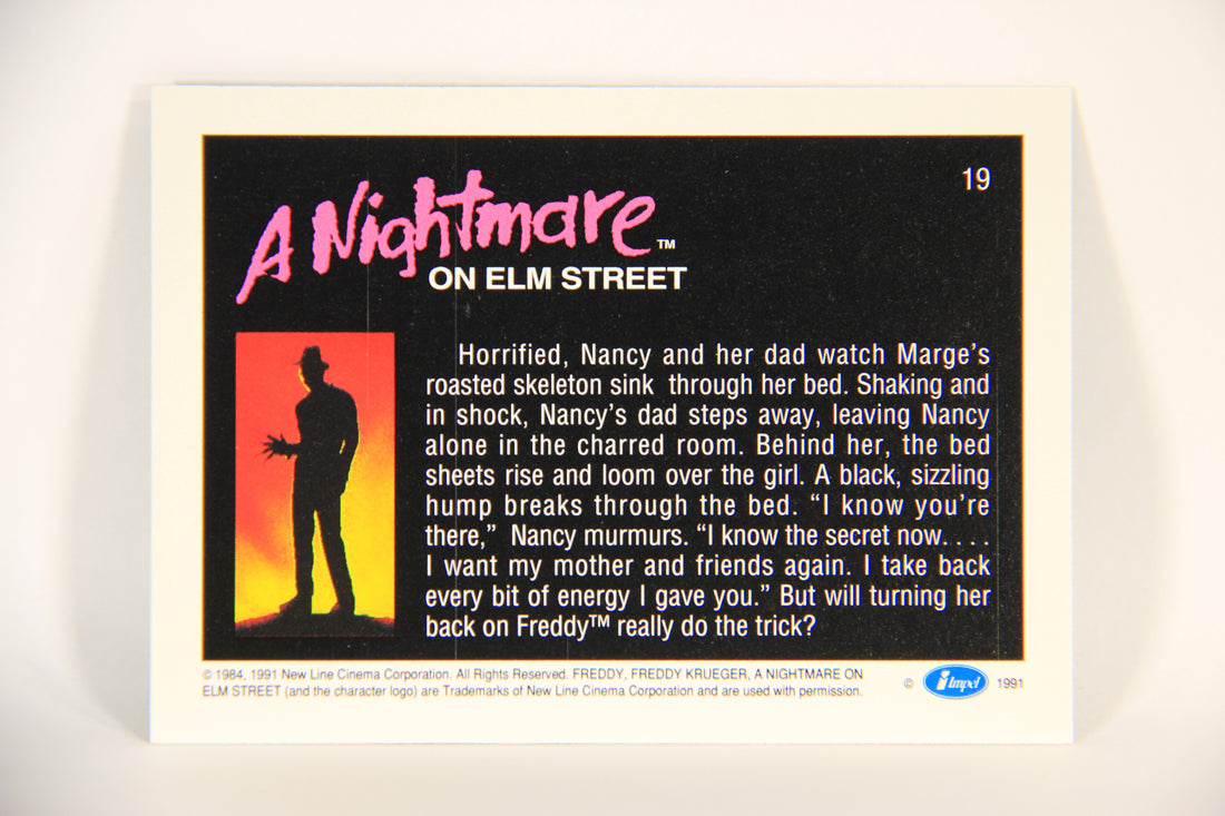 A Nightmare On Elm Street 1991 Trading Card #19 Through The Bed Sheets L004182