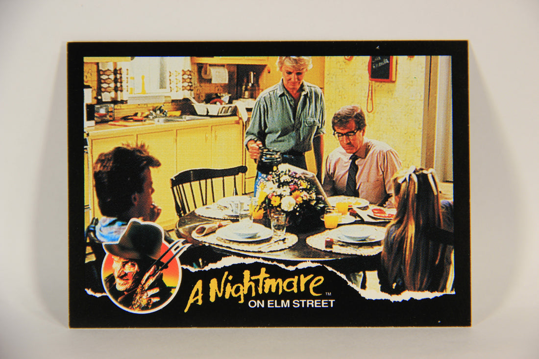 A Nightmare On Elm Street 1991 Trading Card #25 Breakfast As Usual L004188