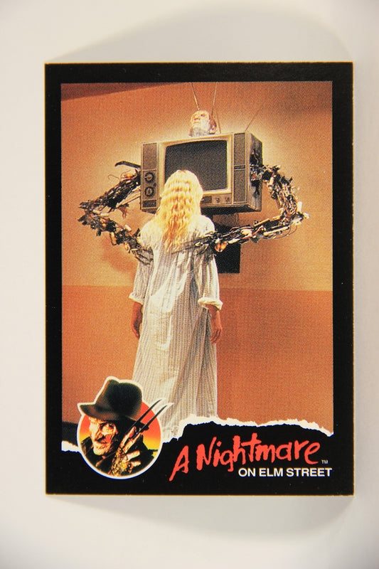 A Nightmare On Elm Street 1991 Trading Card #48 Jennifer's TV Debut L004211