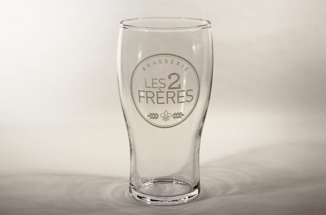 Les 2 Frères Brewery Pint Glass Canada Québec L004870