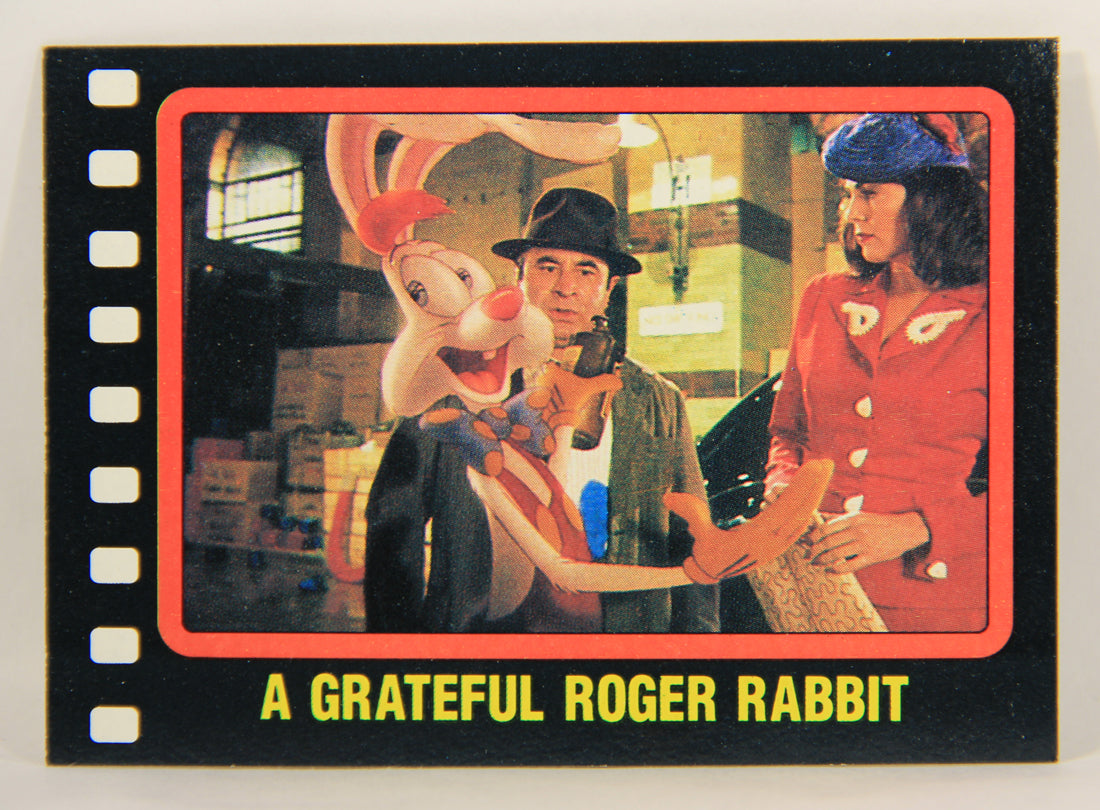 Who Framed Roger Rabbit 1988 Trading Card #128 A Grateful Roger Rabbit ENG Topps L006901