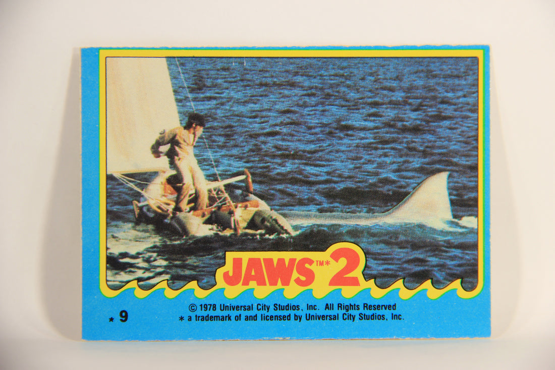 Jaws 2 - 1978 Trading Card Sticker #9 Alone Against The Shark - Canada L007114