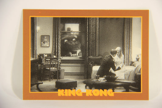 King Kong 60th Anniversary 1993 Trading Card #66 In The Asphalt Jungle L007934
