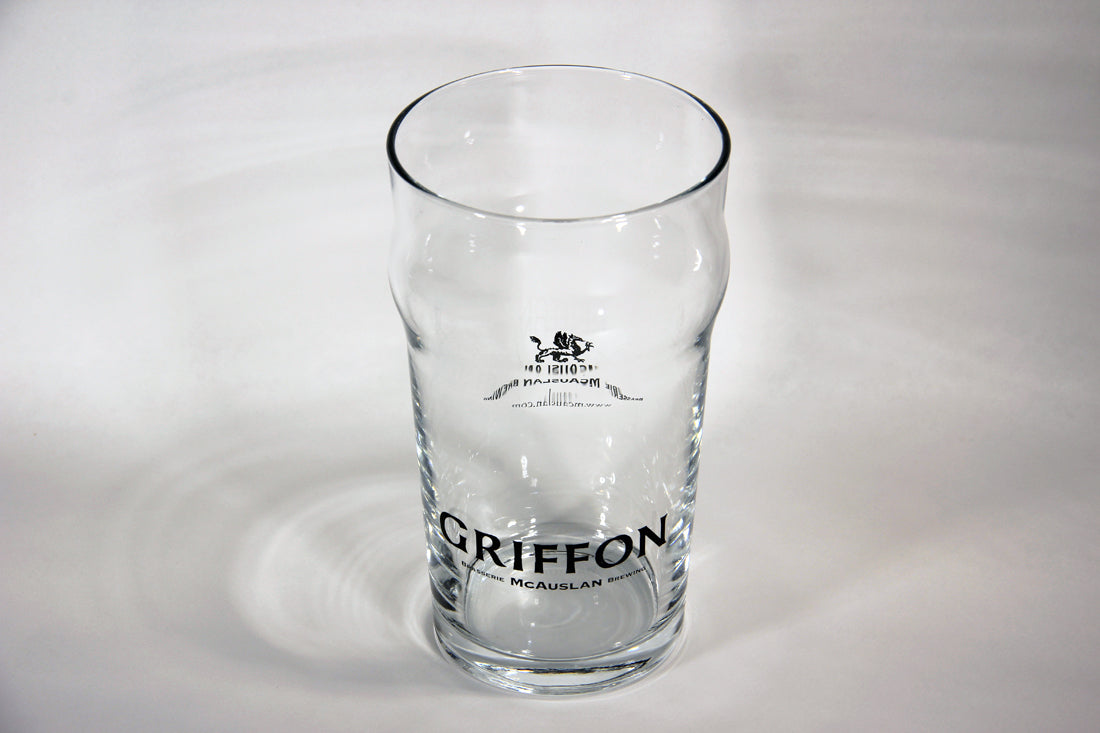 Griffon Beer Pint Glass McAuslan Brewery Canada Montreal Dragon Logo L009467