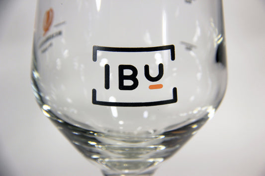 IBU International Bitterness Units Beer Glass - Goblet Glass Type Canada Quebec L009482