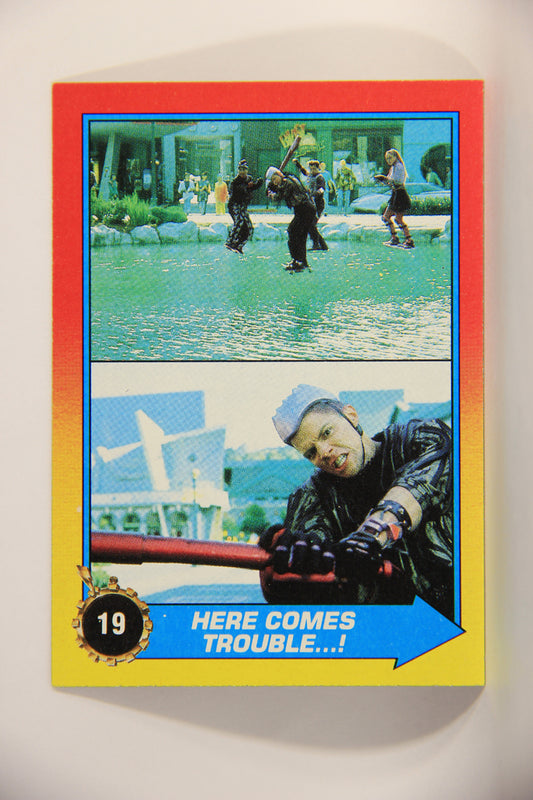 Back To The Future II 1989 Trading Card #19 Here Comes Trouble L011470