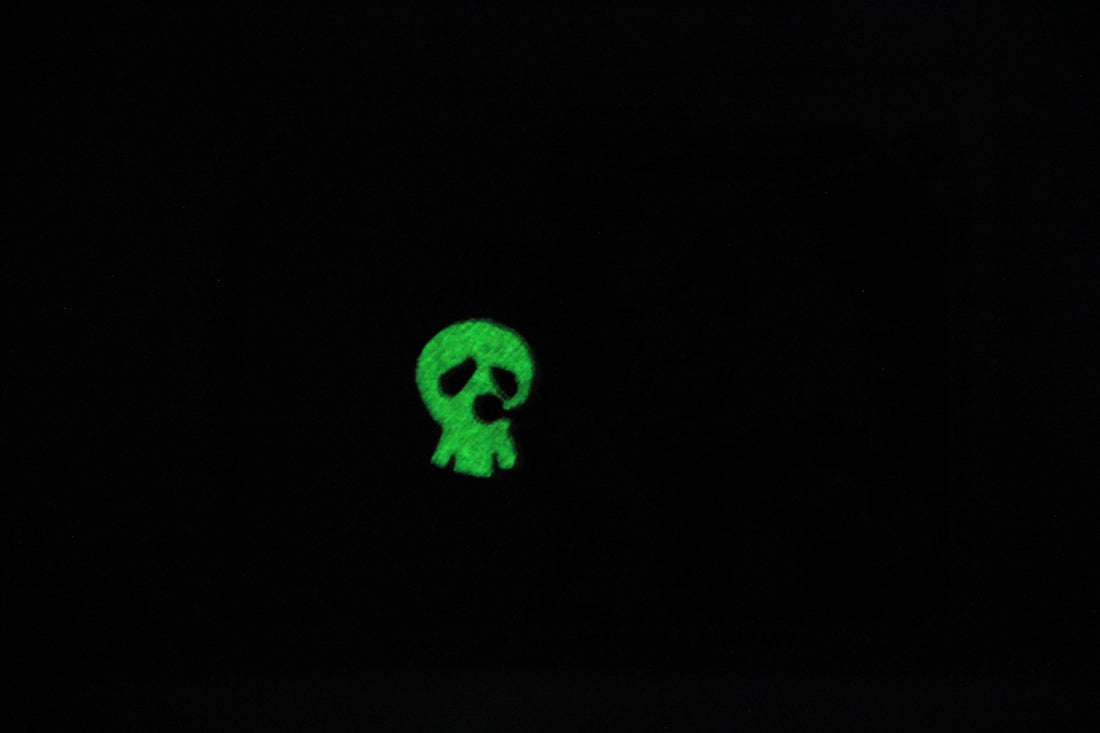 Beetlejuice 1990 Trading Card Glow In The Dark Sticker #19 Neitherworld Express ENG L012215