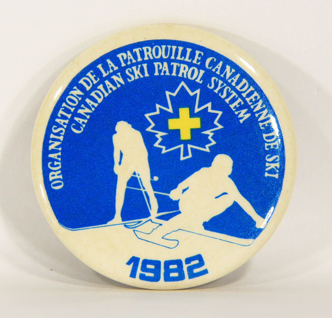 Canadian Ski Patrol 1982 Vintage Pinback Button Patrouille Canadienne De Ski L012597