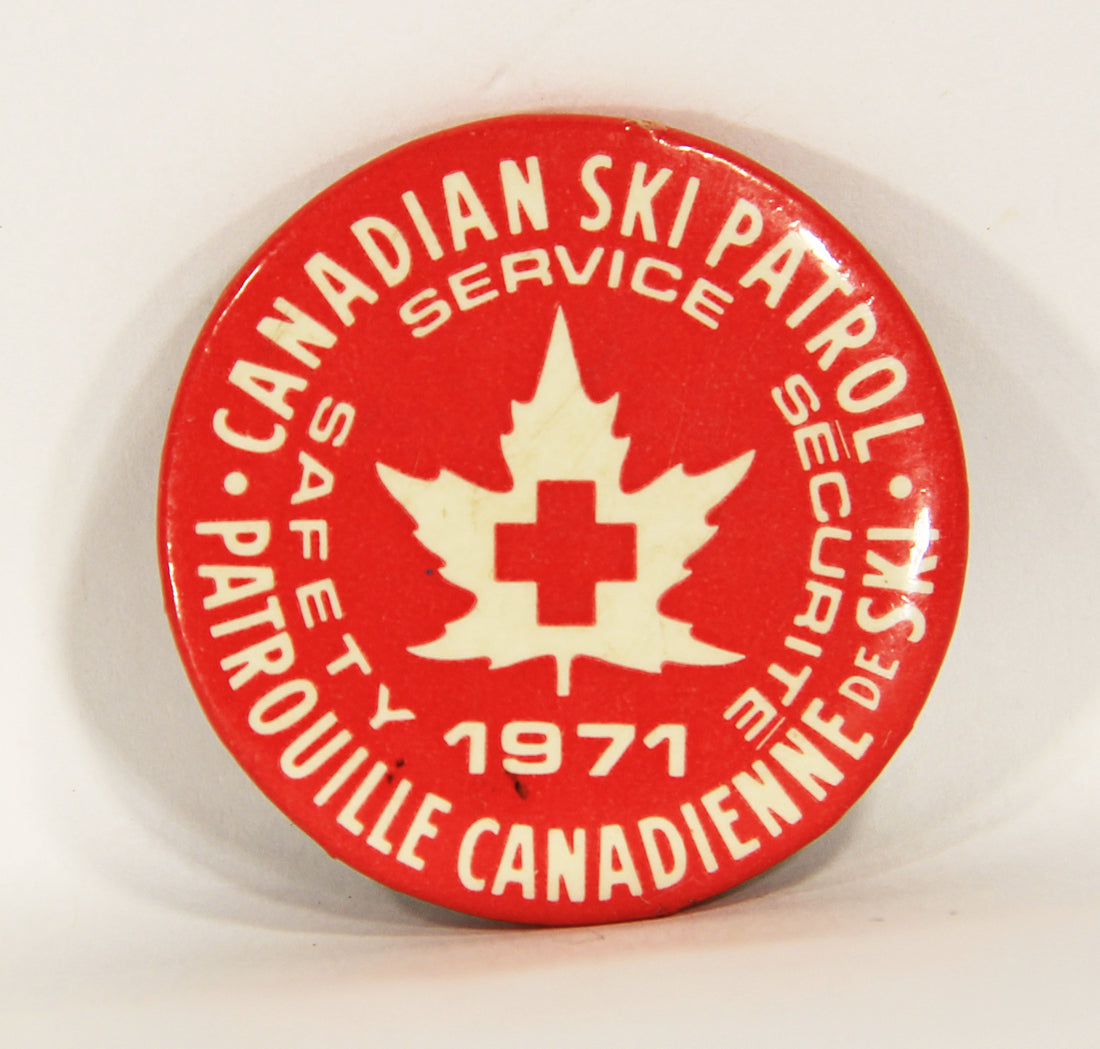 Canadian Ski Patrol 1971 Vintage Pinback Button Patrouille Canadienne De Ski L012598