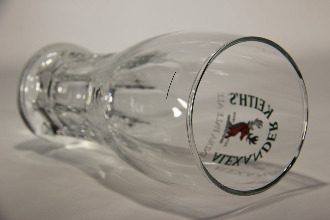 Alexander Keith's India Pale Ale Weizen Beer Glass Canada Nova Scotia Deer Logo L012973