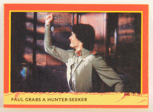 Dune 1984 Trading Card #33 Paul Grabs A Hunter-Seeker L014338