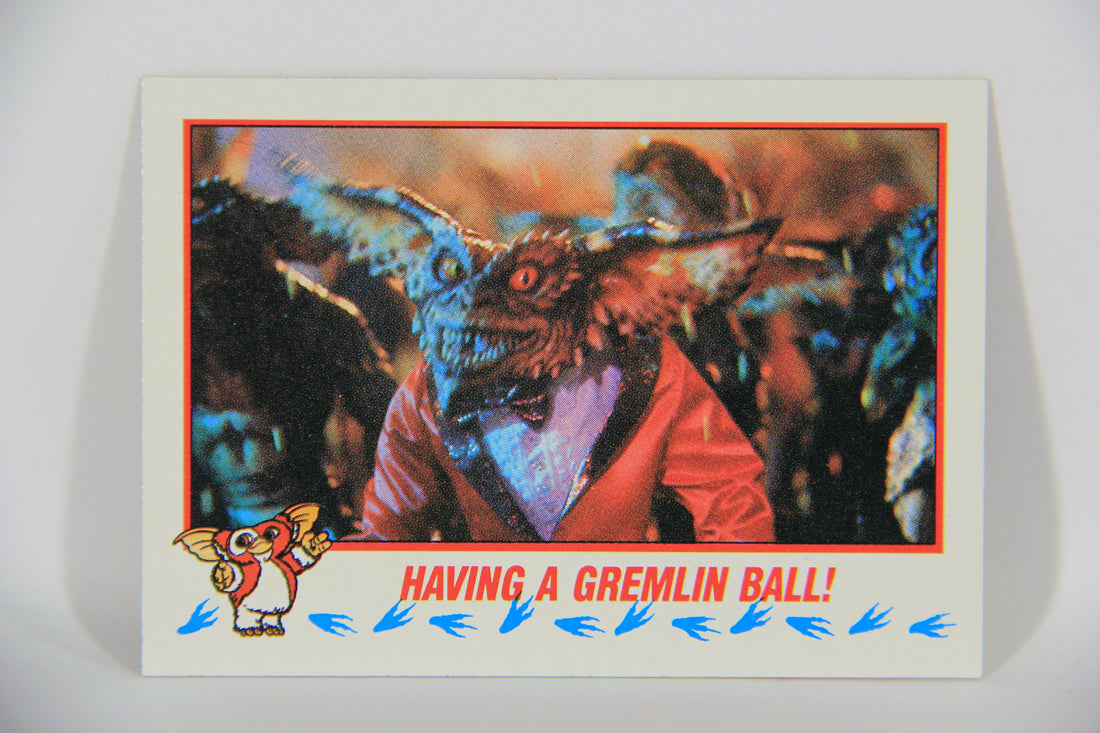 Gremlins 2 The New Batch 1990 Trading Card #82 Having A Gremlin Ball ENG L016420