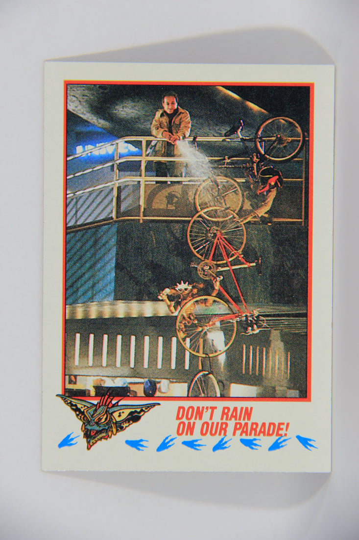 Gremlins 2 The New Batch 1990 Trading Card #85 Don't Rain On Our Parade ENG L016423