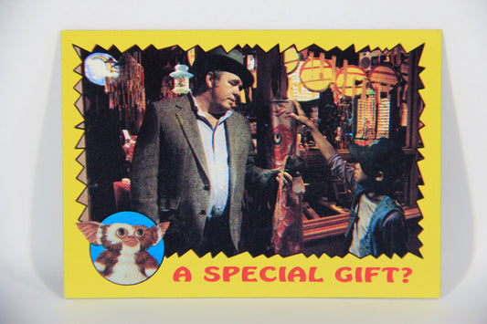 Gremlins 1984 Trading Card #2 A Special Gift ENG Topps L016428