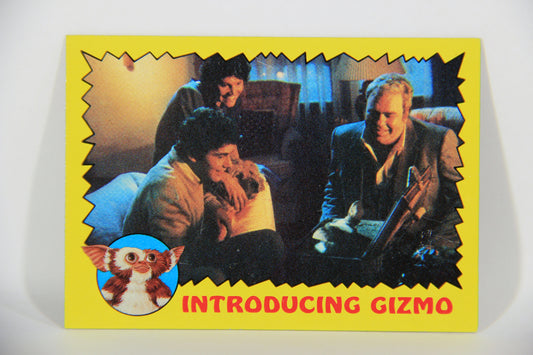 Gremlins 1984 Trading Card #12 Introducing Gizmo ENG Topps L016438