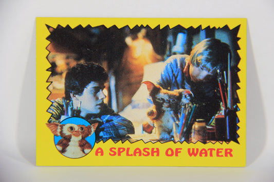 Gremlins 1984 Trading Card #20 A Splash Of Water ENG Topps L016446