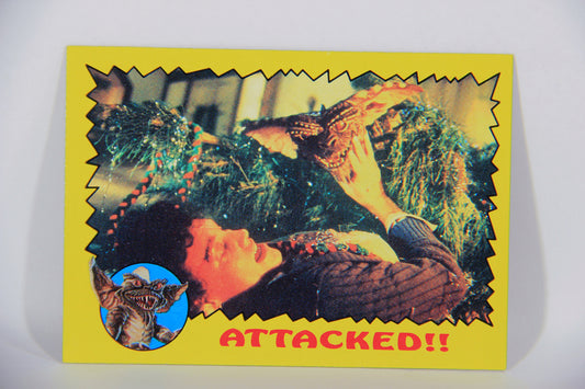 Gremlins 1984 Trading Card #40 Attacked ENG Topps L016466