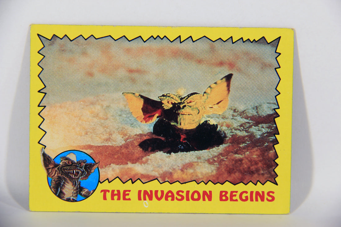 Gremlins 1984 Trading Card #42 The Invasion Begins ENG Topps L016468