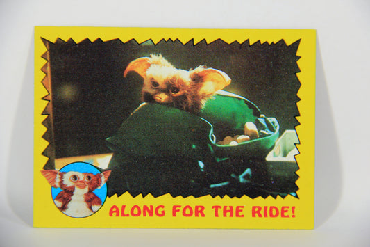 Gremlins 1984 Trading Card #57 Along For The Ride ENG Topps L016483