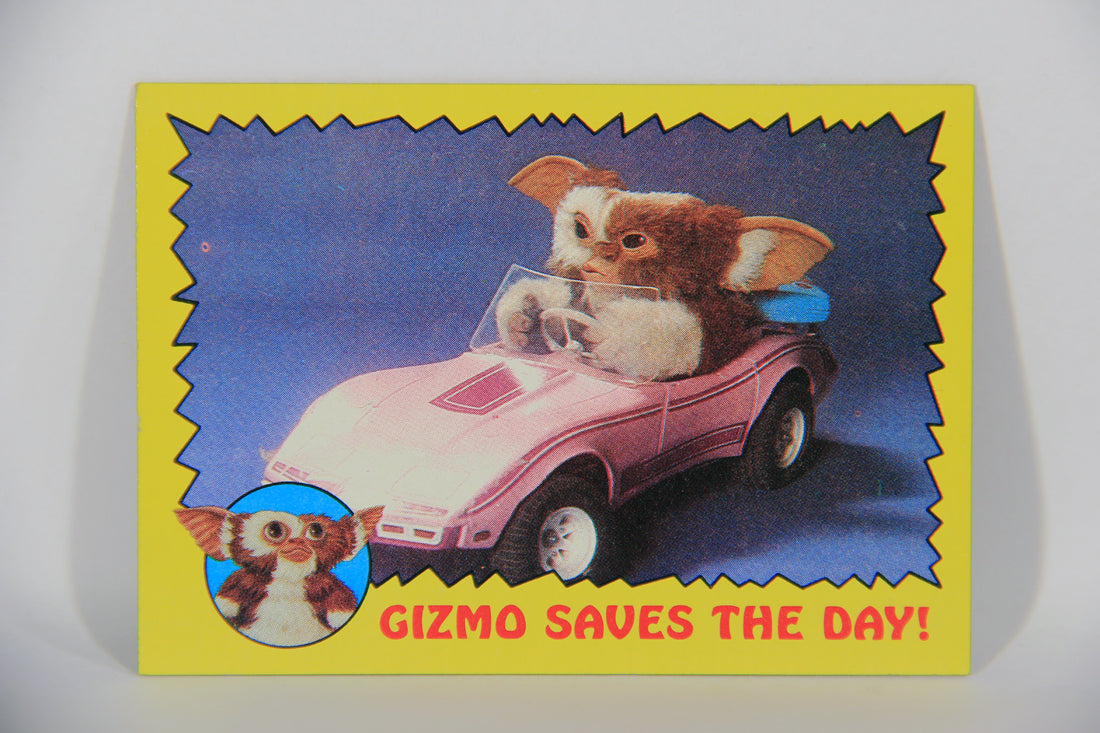 Gremlins 1984 Trading Card #69 Gizmo Saves The Day ENG Topps L016495