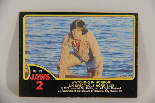 Jaws 2 - 1978 Trading Card #39 Watching In Horror FR-ENG Canada OPC L016547