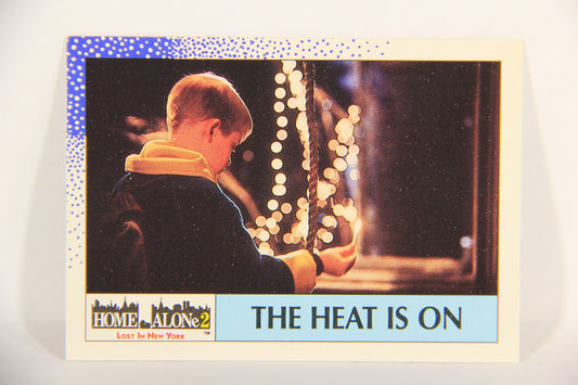 Home Alone 2 Lost In New York 1992 Trading Card #52 The Heat Is On ENG L016922
