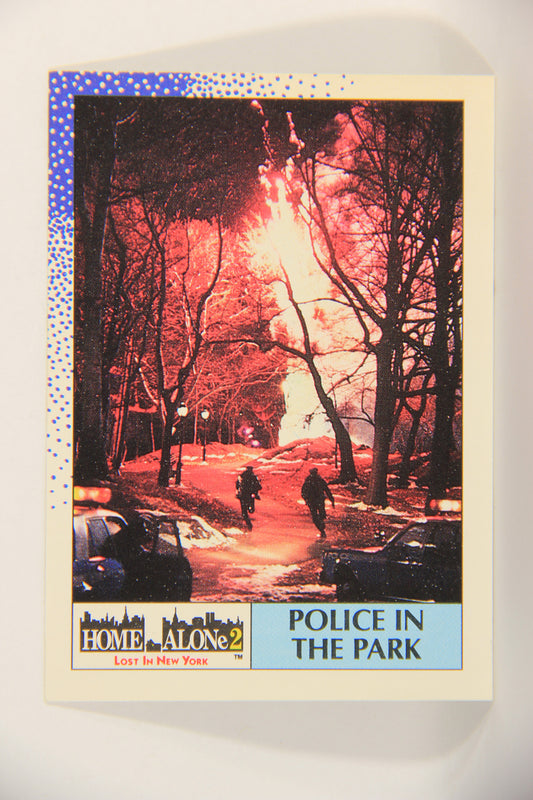 Home Alone 2 Lost In New York 1992 Trading Card #56 Police In The Park ENG L016926