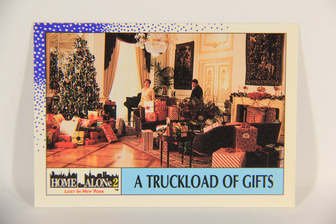 Home Alone 2 Lost In New York 1992 Trading Card #63 A Truckload Of Gifts ENG L016933