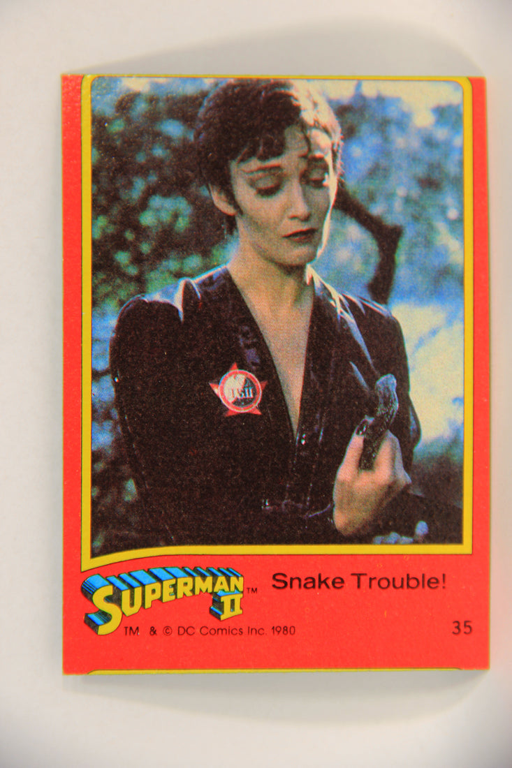 Superman 2 Topps 1980 Trading Card #35 Snake Trouble LIGHT MISCUT ERROR L017176