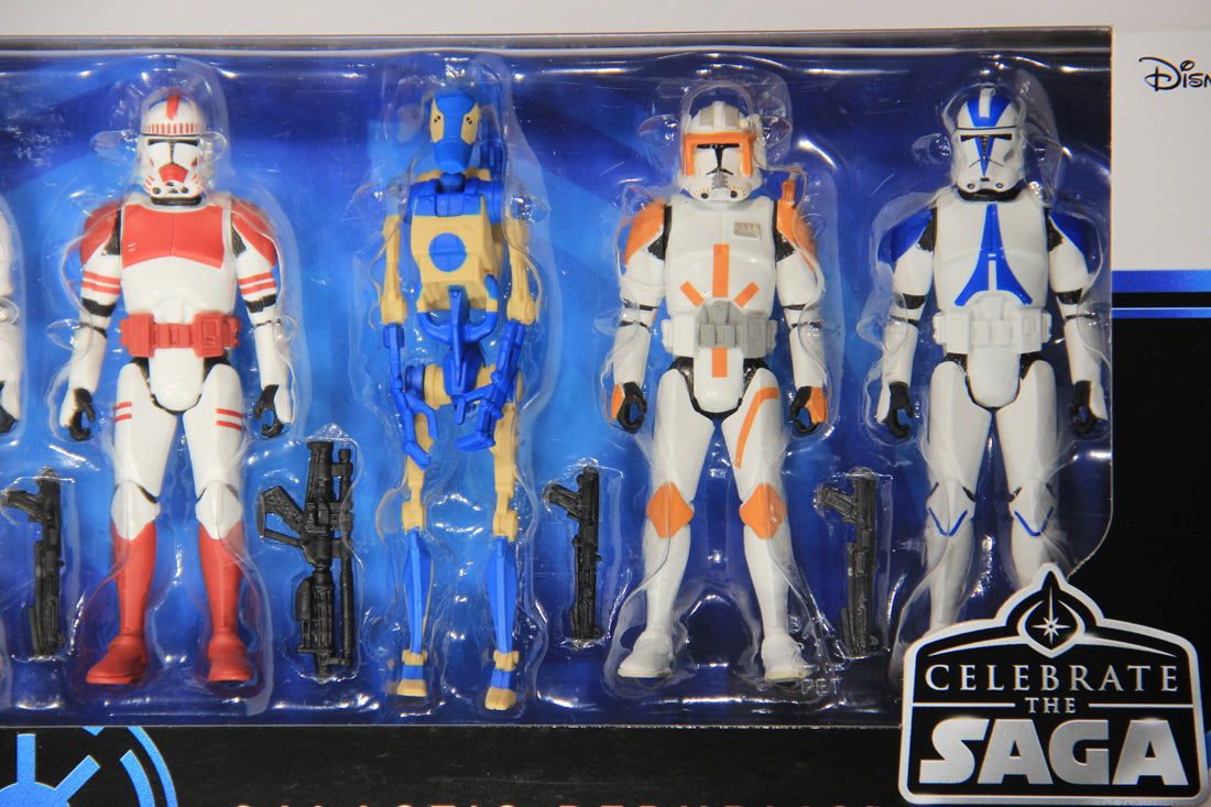 Star Wars Celebrate The Saga Galactic Republic 5-Pack 3.75 Action Figures MISB L017578