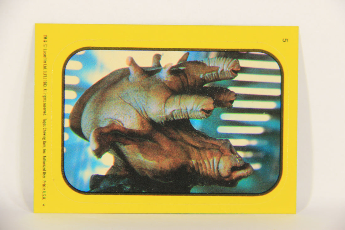 Star Wars ROTJ 1983 Topps Sticker Trading Card #5 Ree-Yees - Yellow L017913