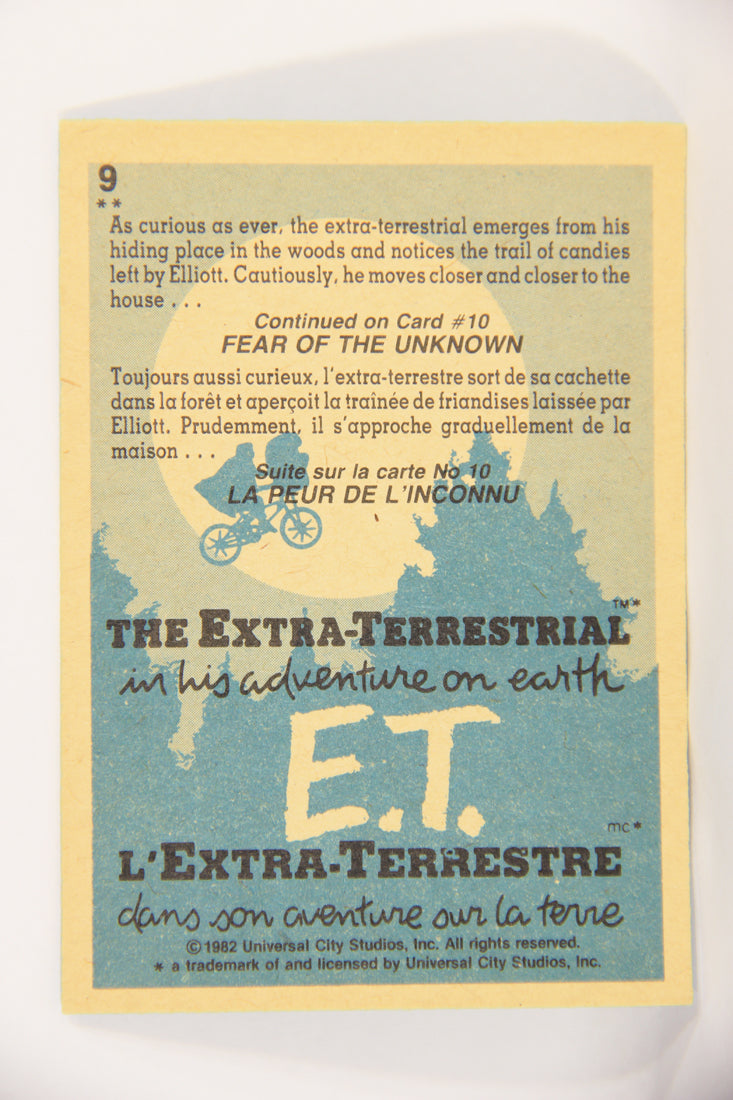 E.T. The Extra-Terrestrial 1982 Trading Card #9 E.T. Approaches FR-ENG OPC L018036